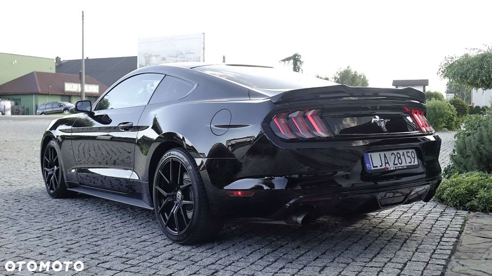 Ford Mustang - 14
