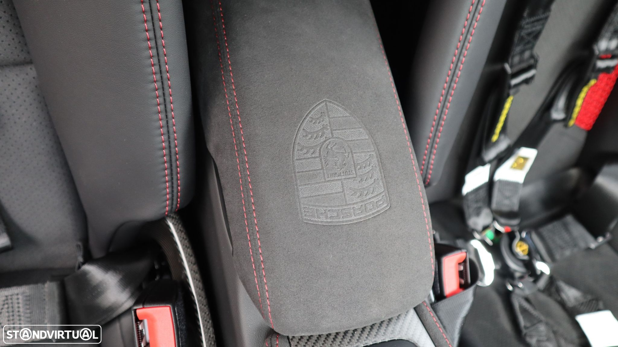 Porsche 718 Cayman GT4 RS - 24