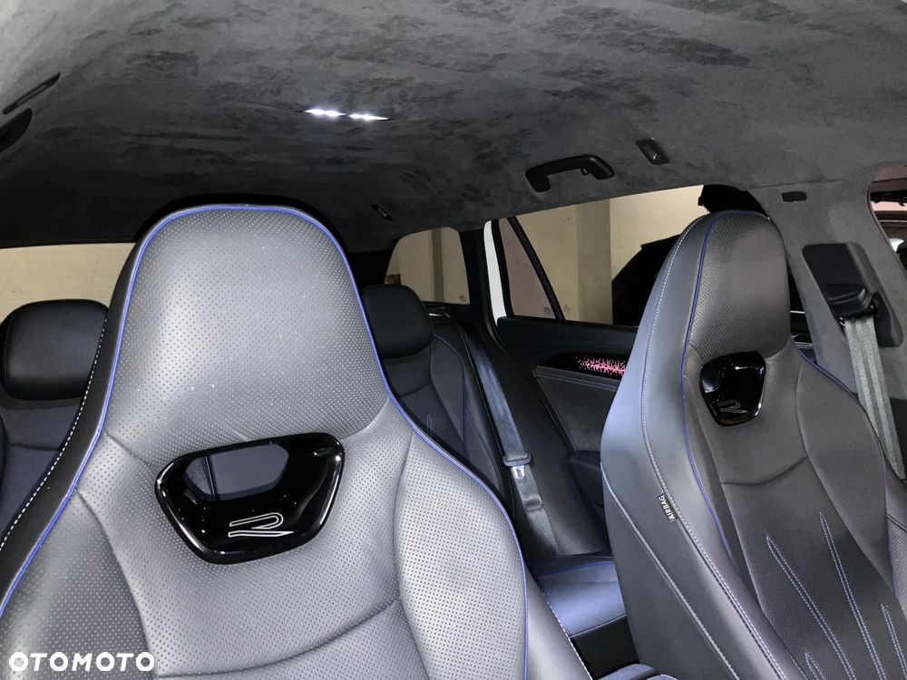Volkswagen Passat - 18