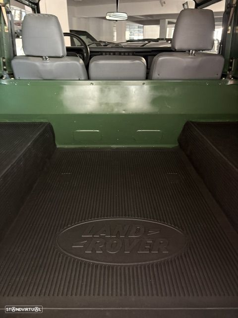Land Rover Defender 90 2.5 TD5 Metal Top - 44