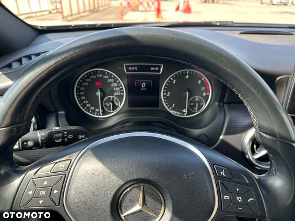 Mercedes-Benz Klasa A 200 CDI - 19