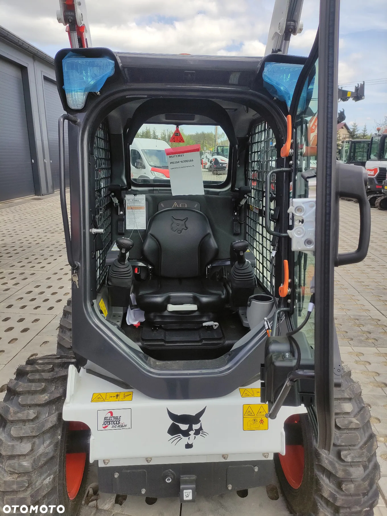 Bobcat S450 - 11