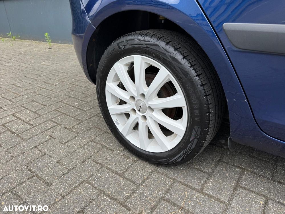 Skoda Fabia - 12