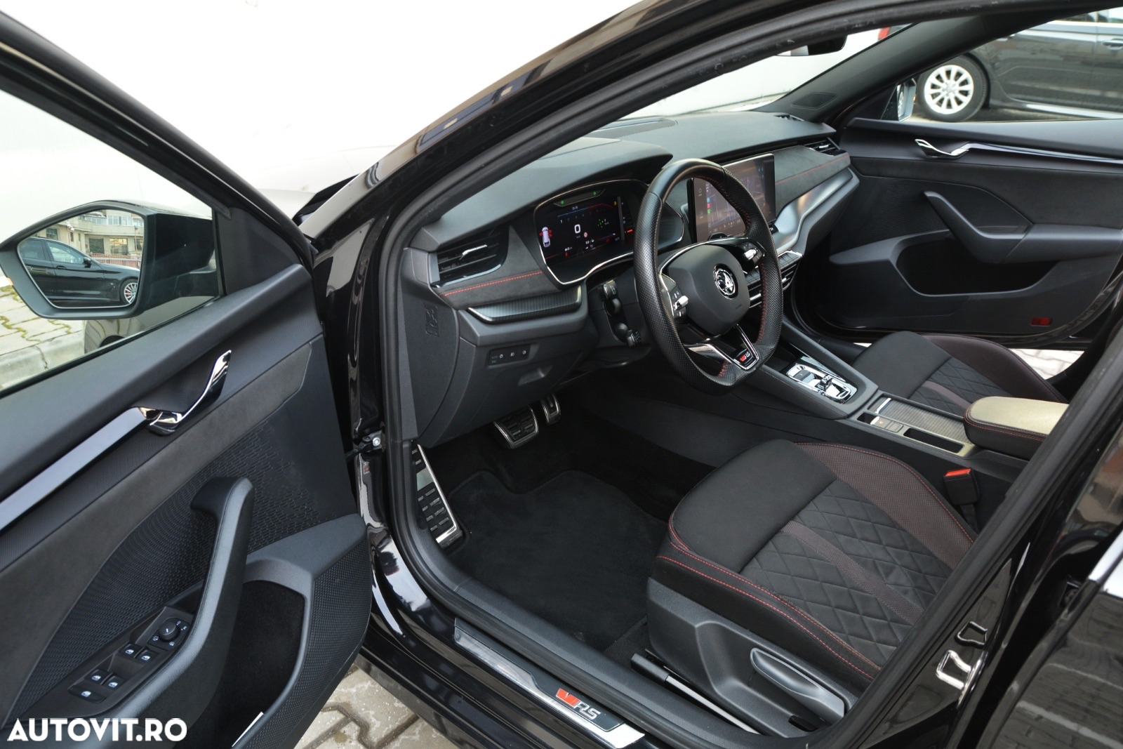Skoda Octavia 2.0 TDI DSG RS Plus - 13