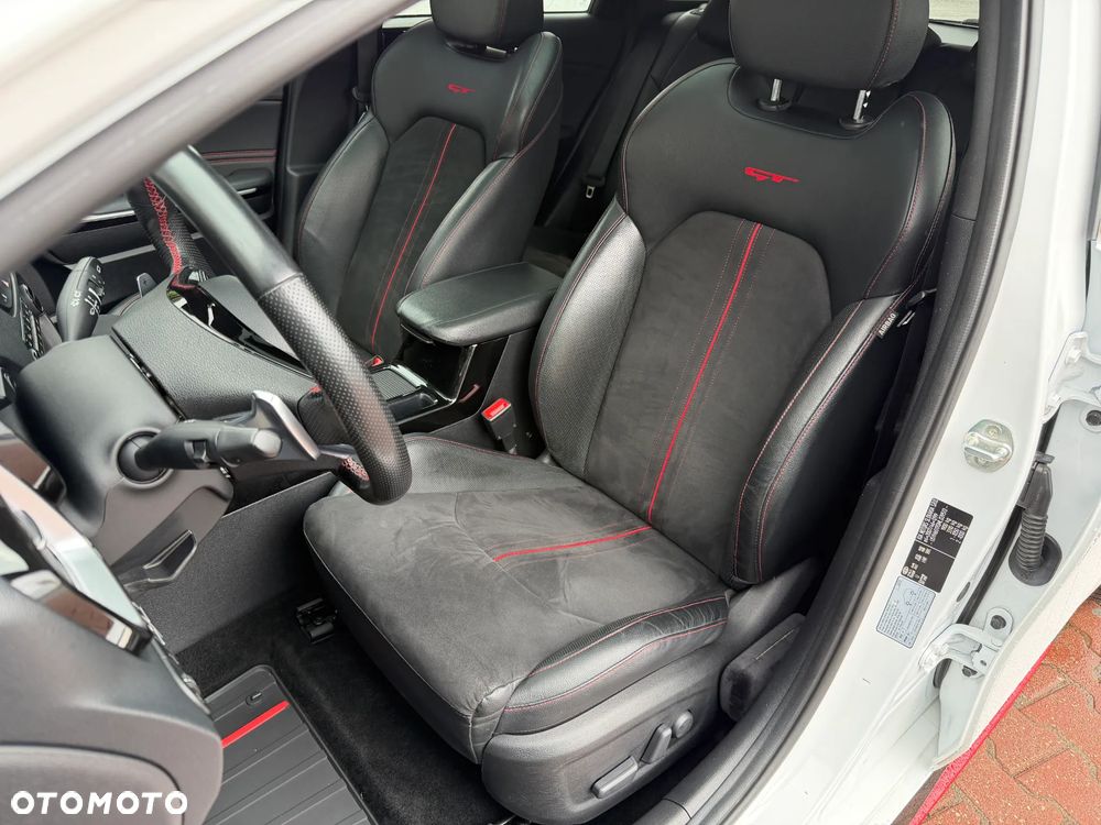 Kia ProCeed 1.6 T-GDI GT DCT - 9