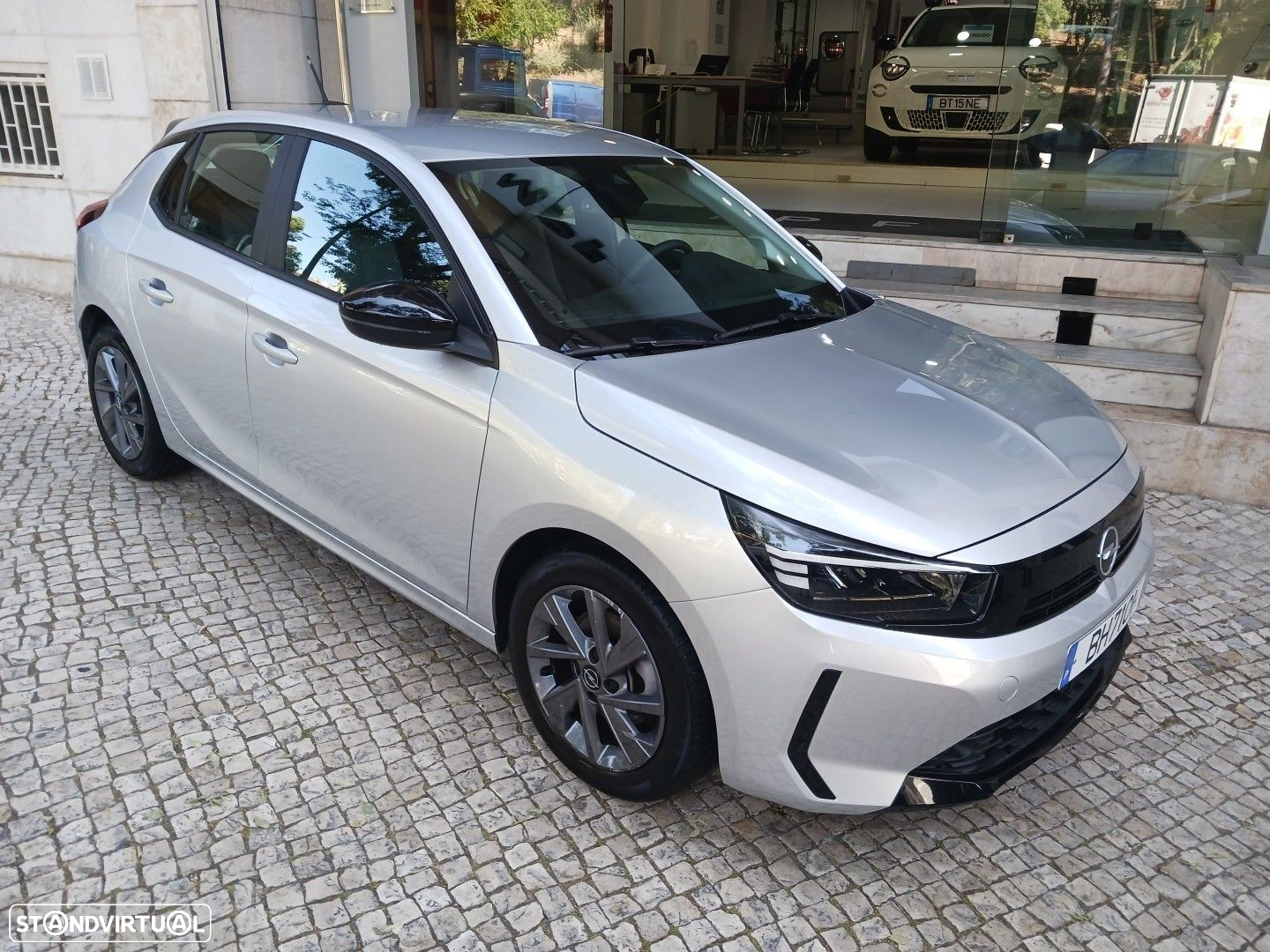 Opel Corsa 1.2 T Elegance - 4