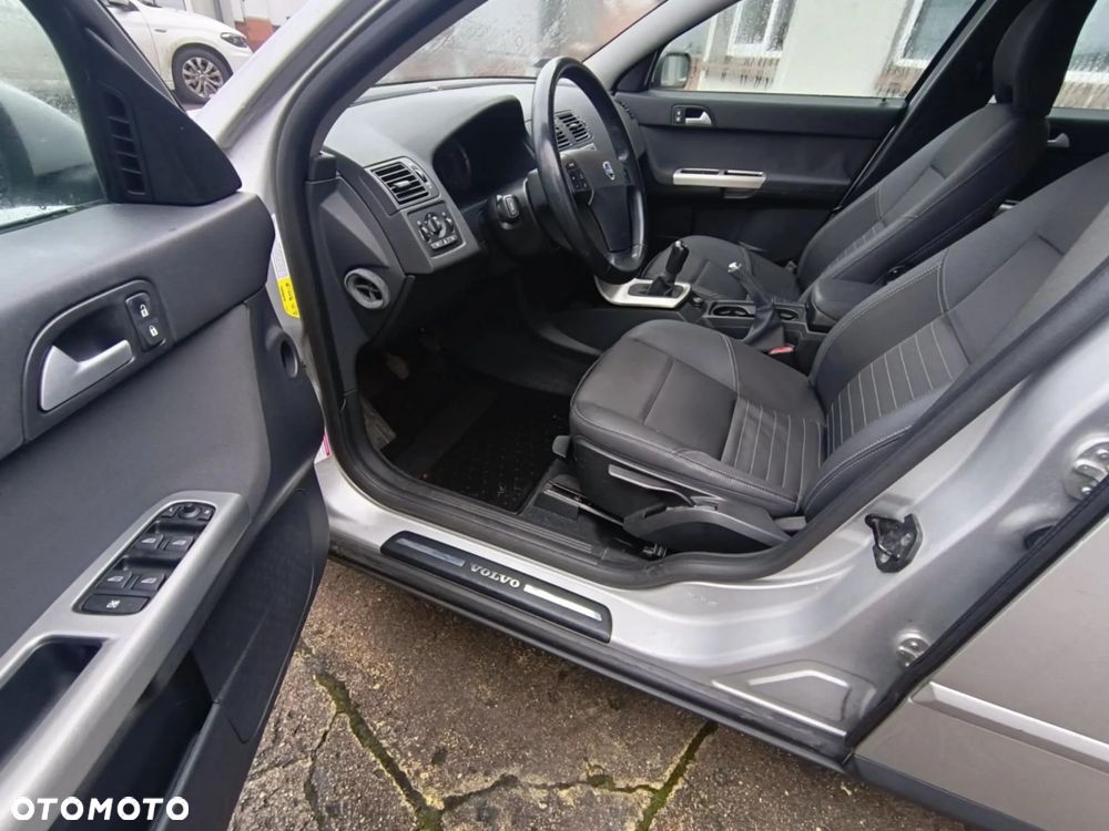 Volvo S40 2.0D Momentum - 15