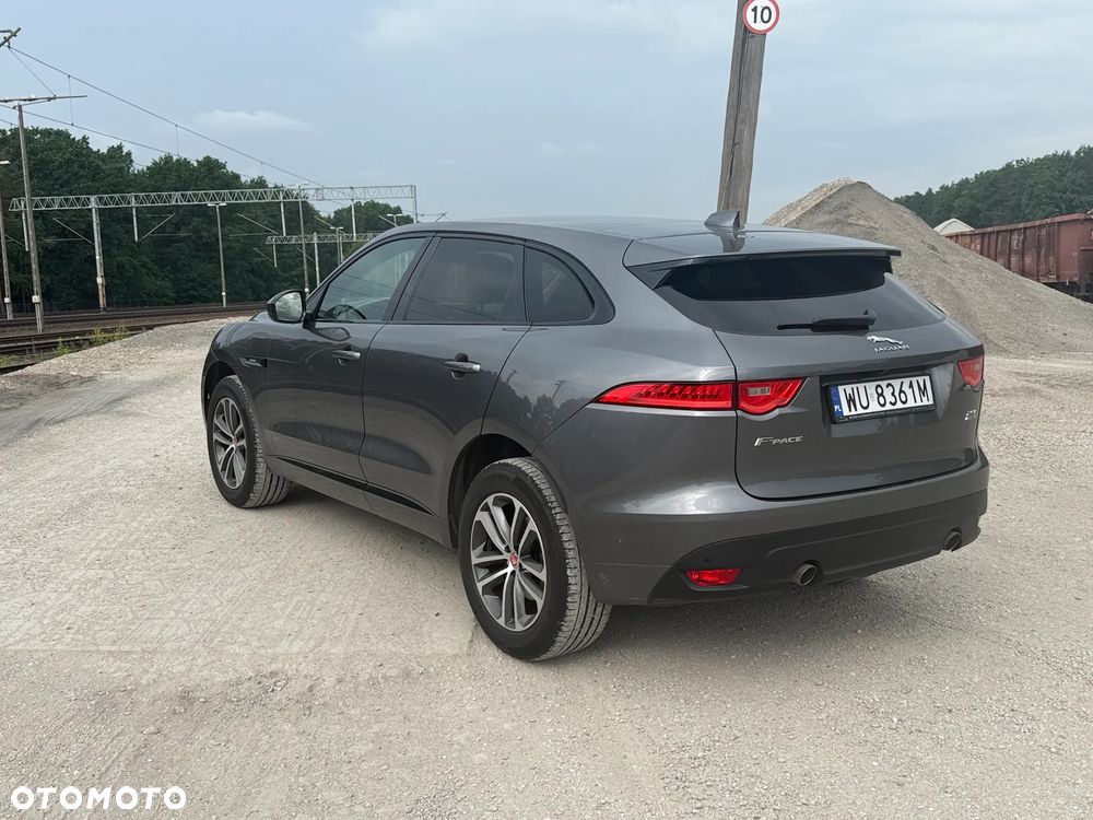 Jaguar F-Pace 2.0 i4P AWD R-Sport - 4