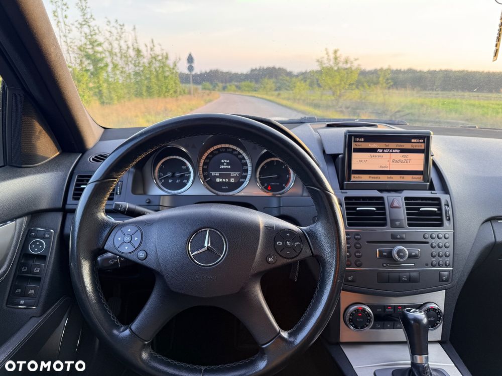 Mercedes-Benz Klasa C 220 CDI DPF Automatik BlueEFFICIENCY - 9