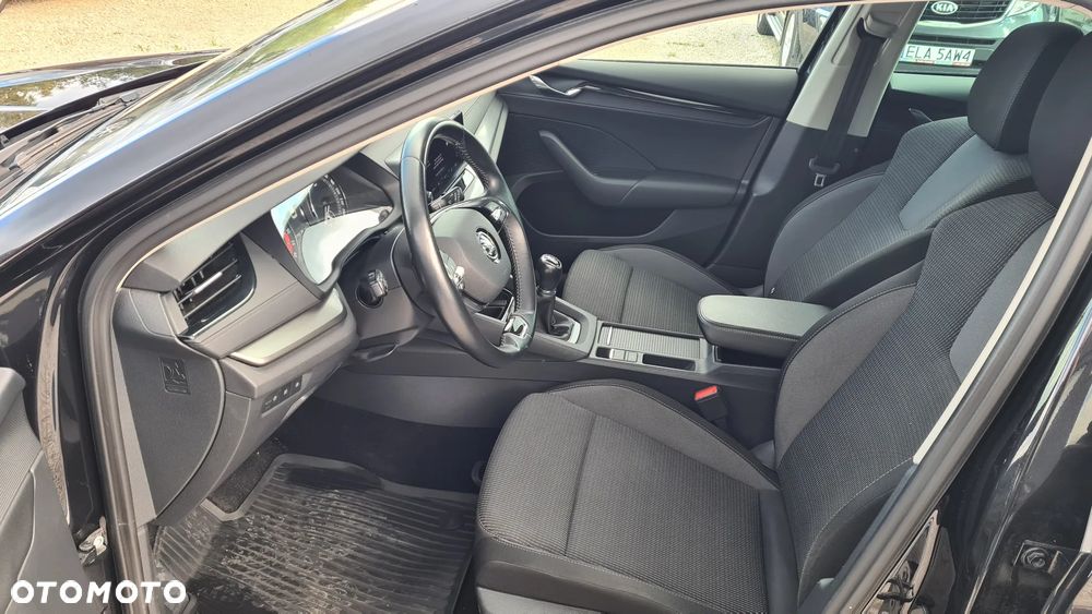 Skoda Octavia 2.0 TDI Ambition - 34