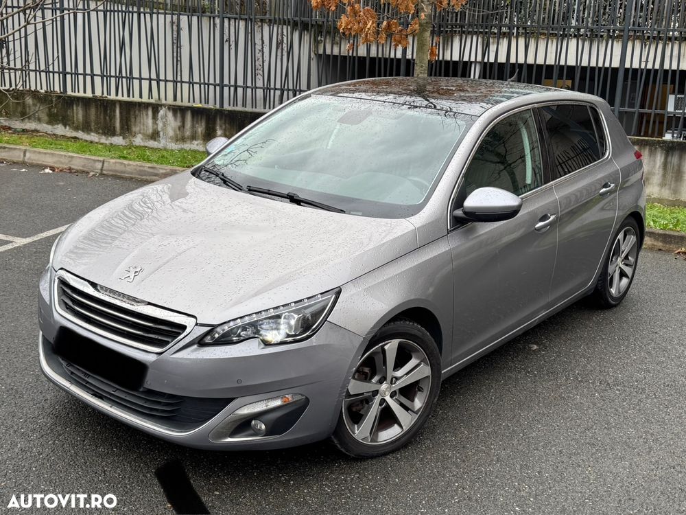 Peugeot 308 - 1