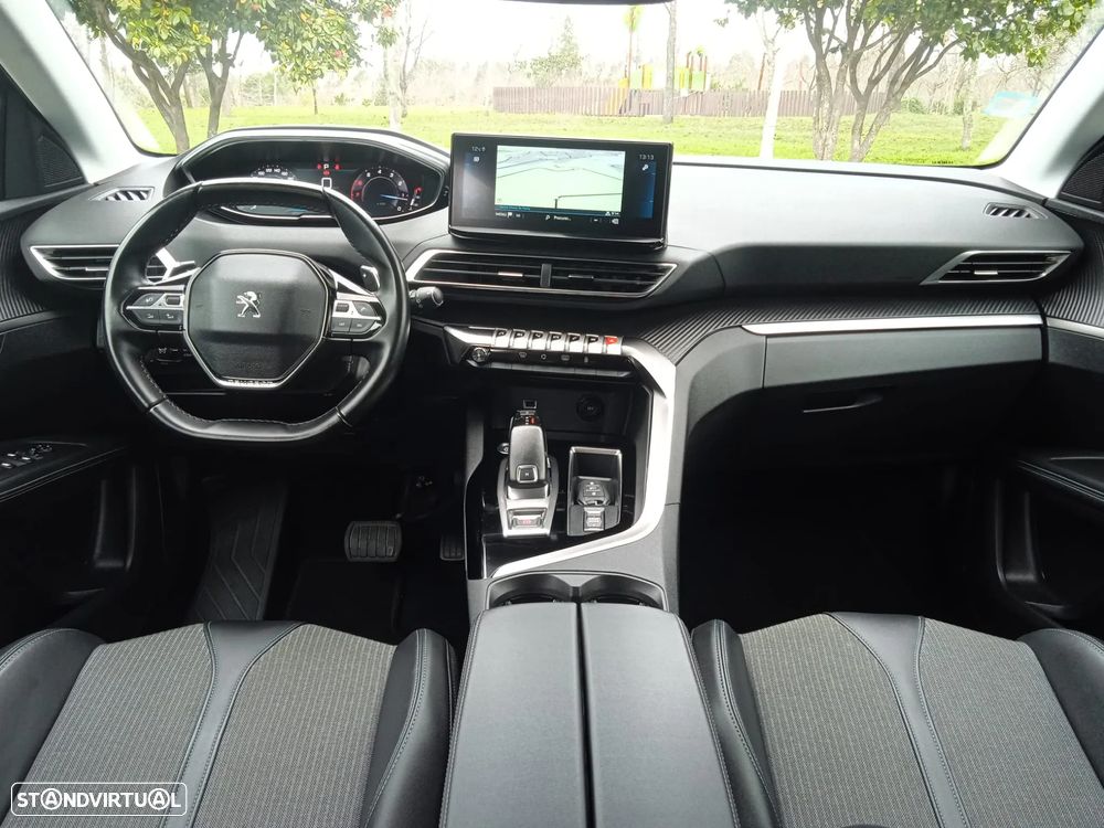 Peugeot 3008 1.2 PureTech Allure EAT8 - 28