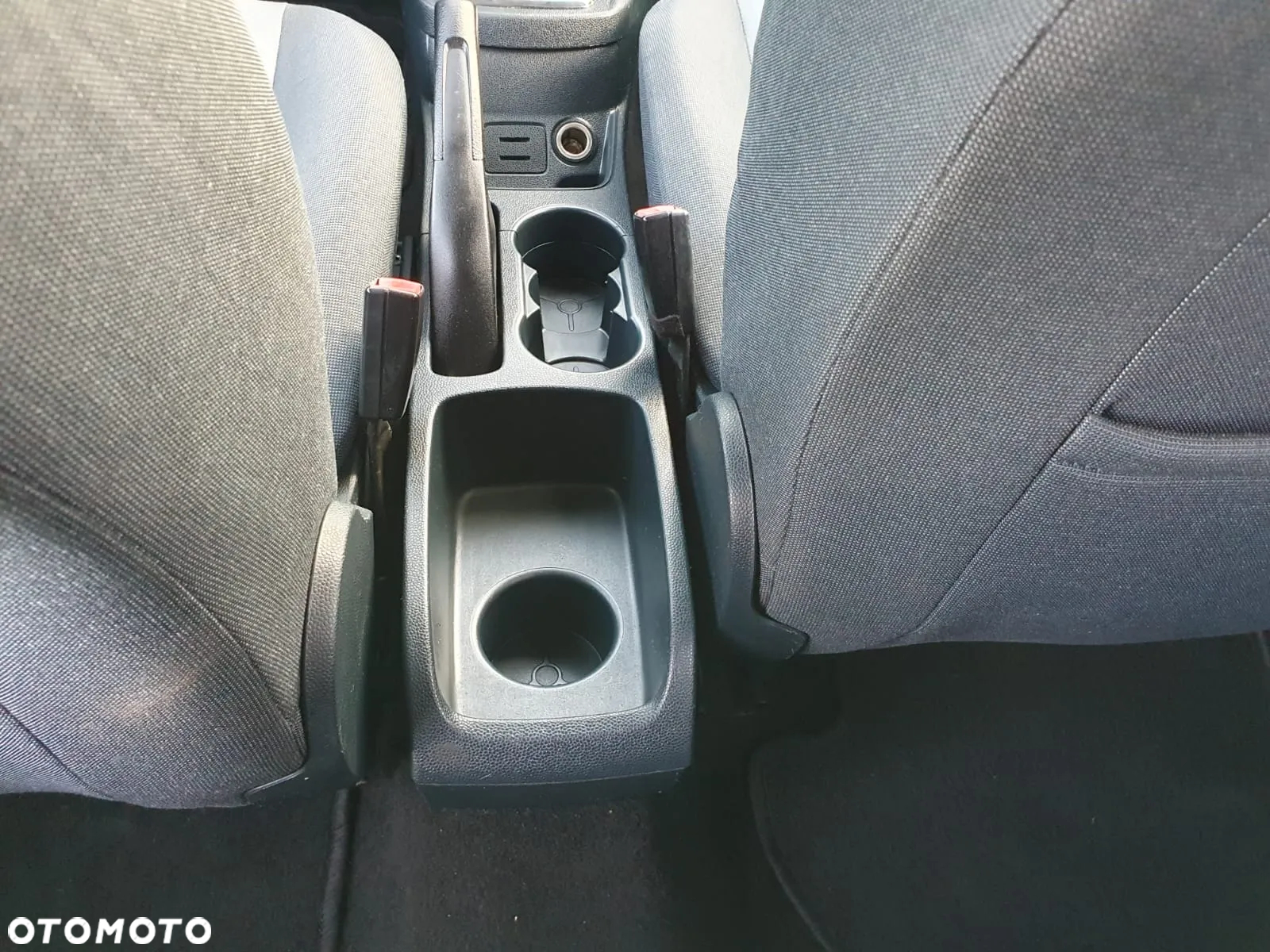 Ford Fiesta 1.25 Ambiente - 27