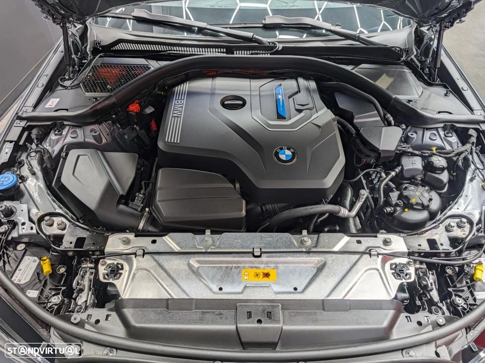BMW 320 e Pack Desportivo M Auto - 37