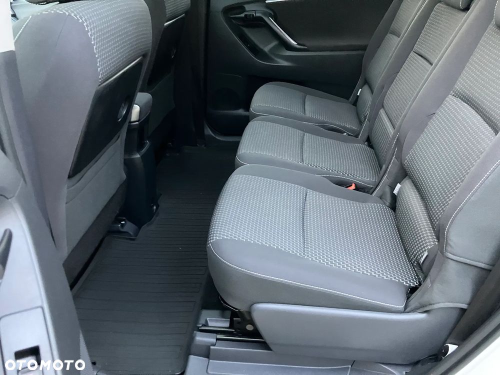 Toyota Verso 1.8 5-Sitzer Executive - 32