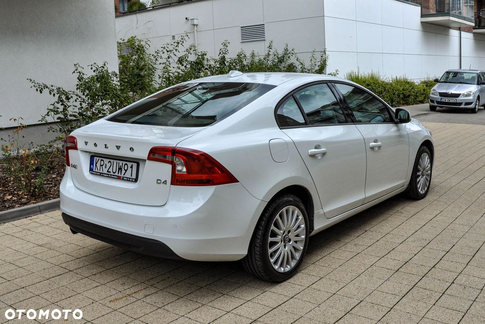 Volvo S60 - 4