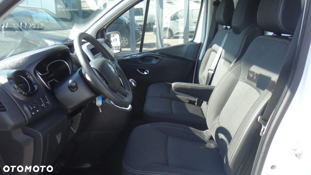 Renault Trafic - 9