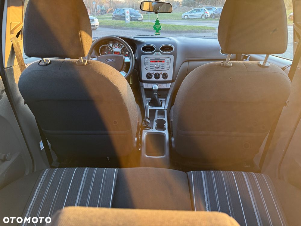 Ford Focus 1.6 TDCi DPF Style+ - 21