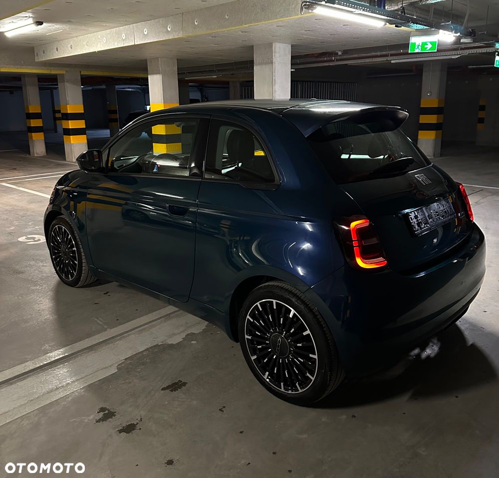 Fiat 500e Action - 17