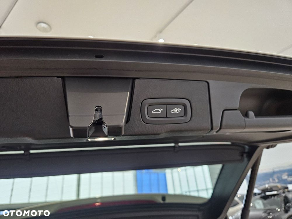 Volvo XC 60 - 35