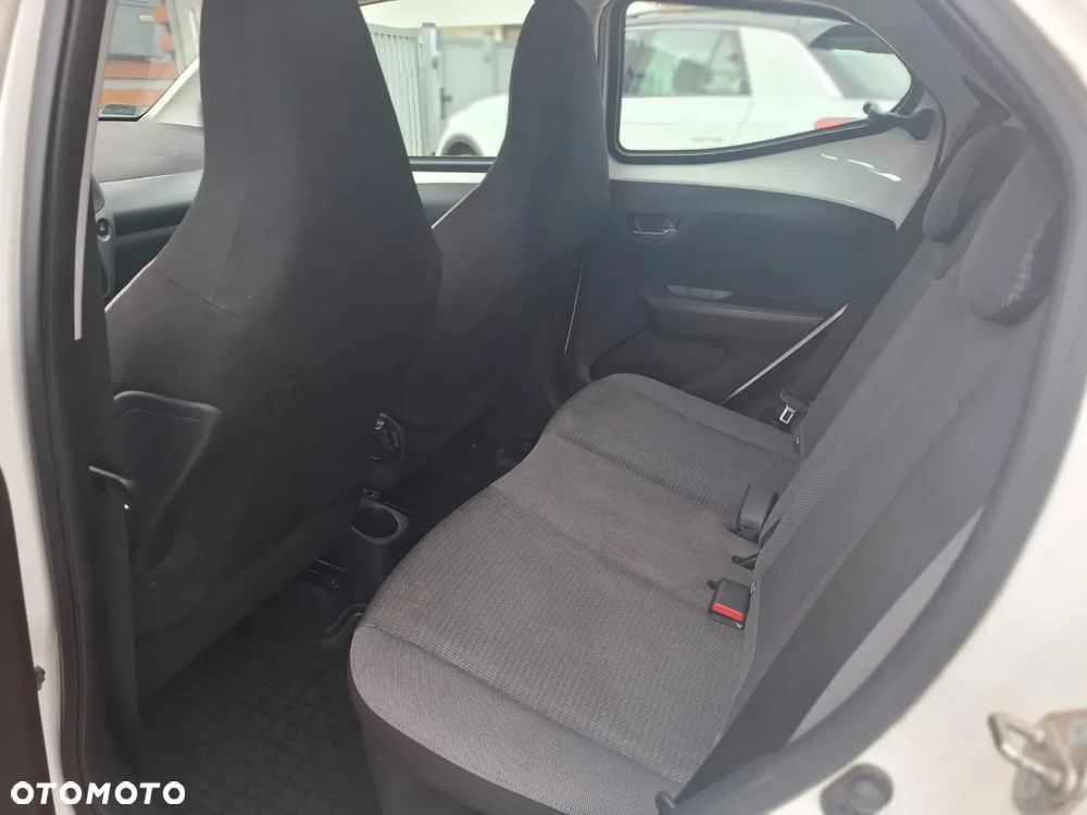 Toyota Aygo 1.0 VVT-i Color Edition - 9