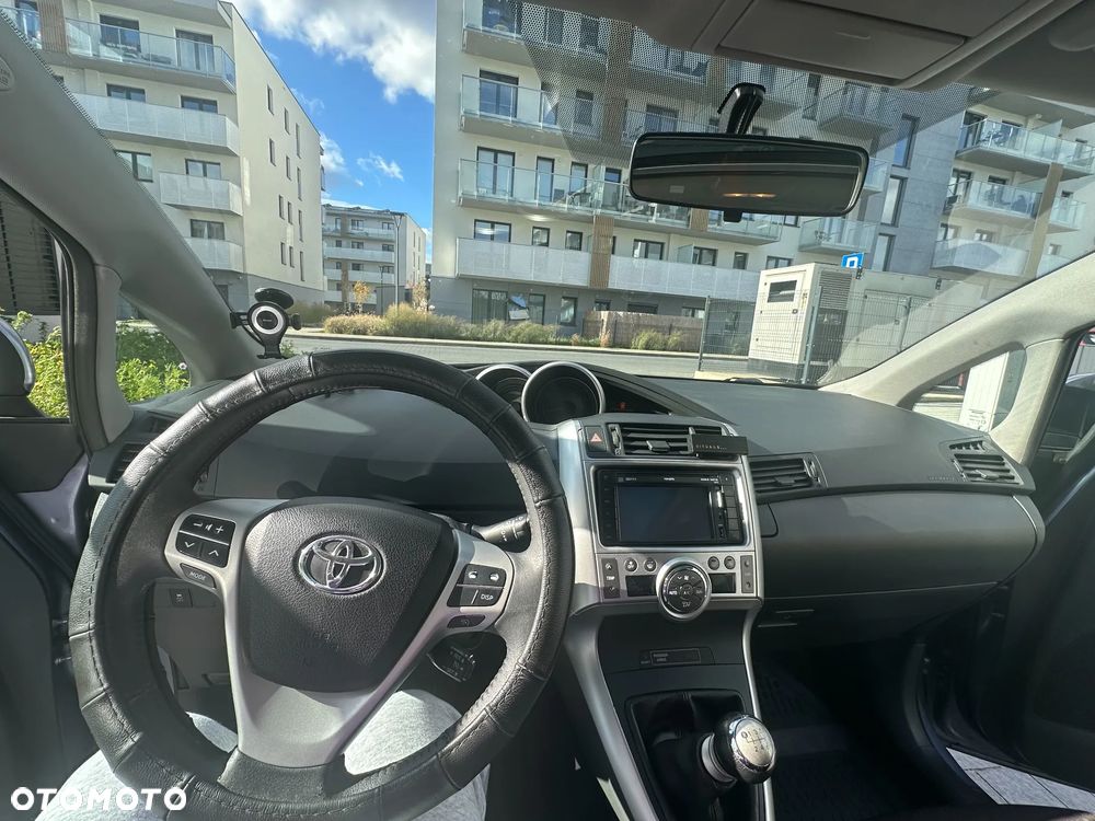 Toyota Verso 2.0 D-4D Luna 7os - 14