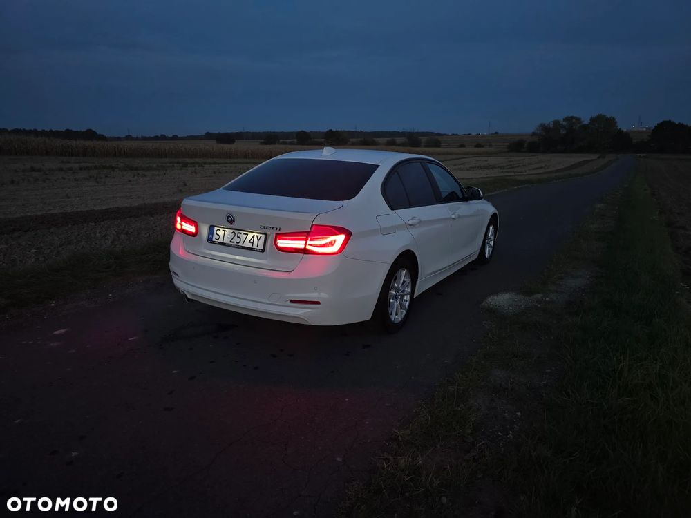 BMW Seria 3 - 17