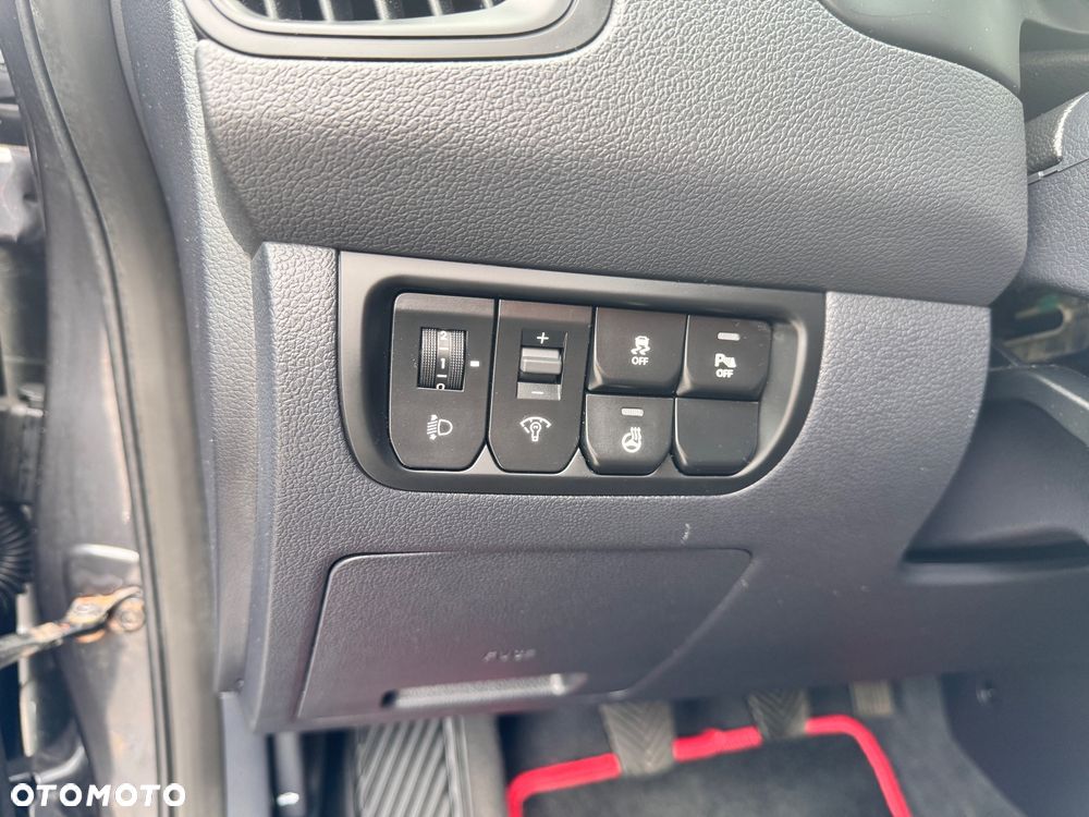 Kia Rio 1.4 Fifa World Cup Edition - 12