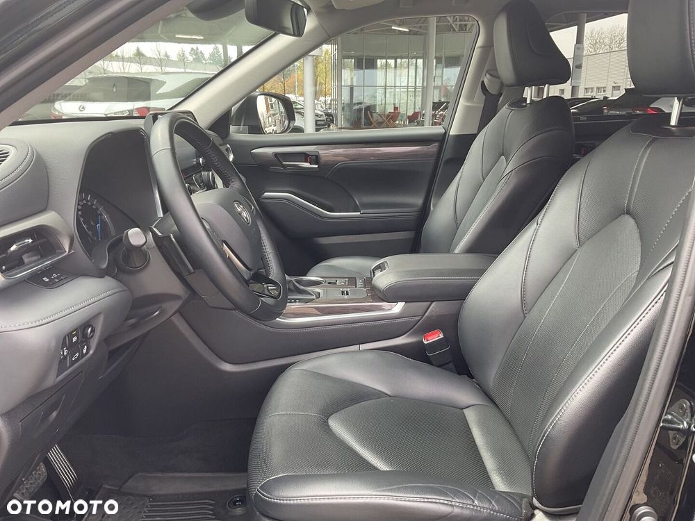 Toyota Highlander - 10