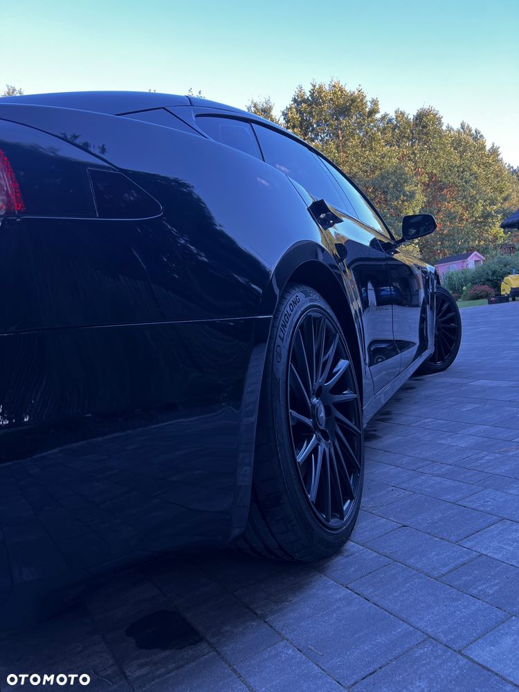 Tesla Model S - 9