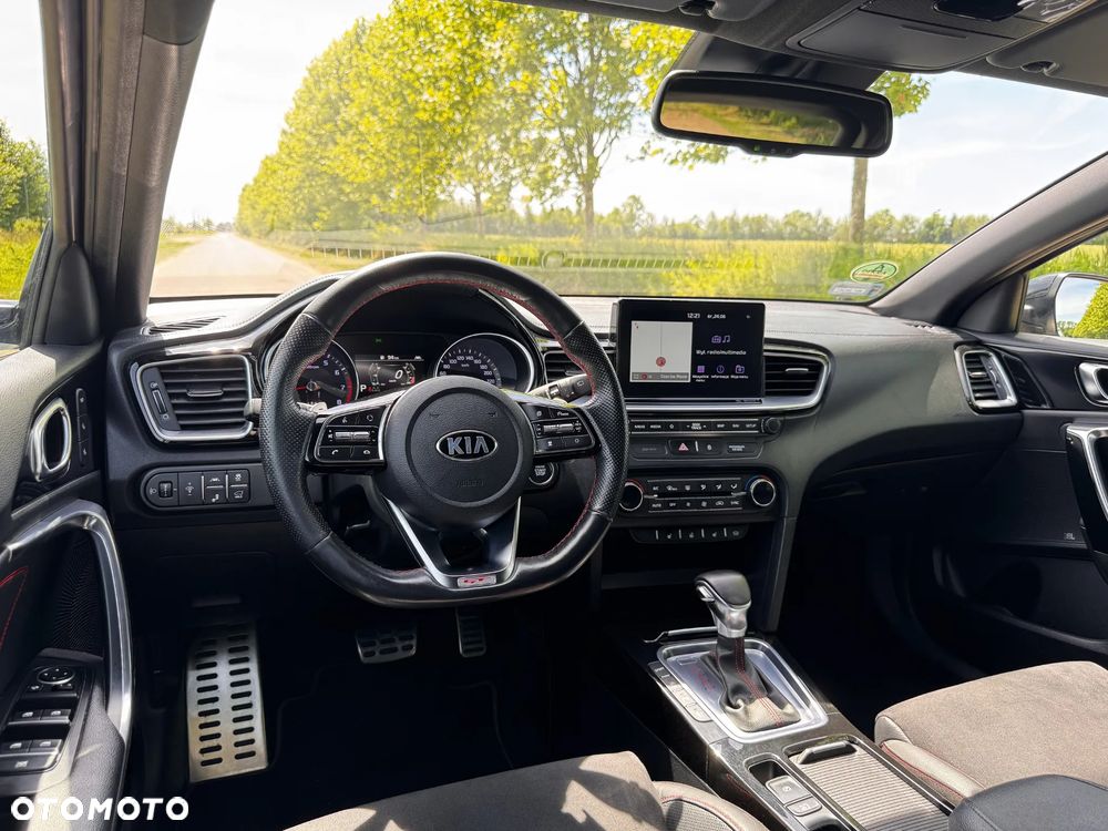 Kia ProCeed 1.6 T-GDI GT DCT - 11