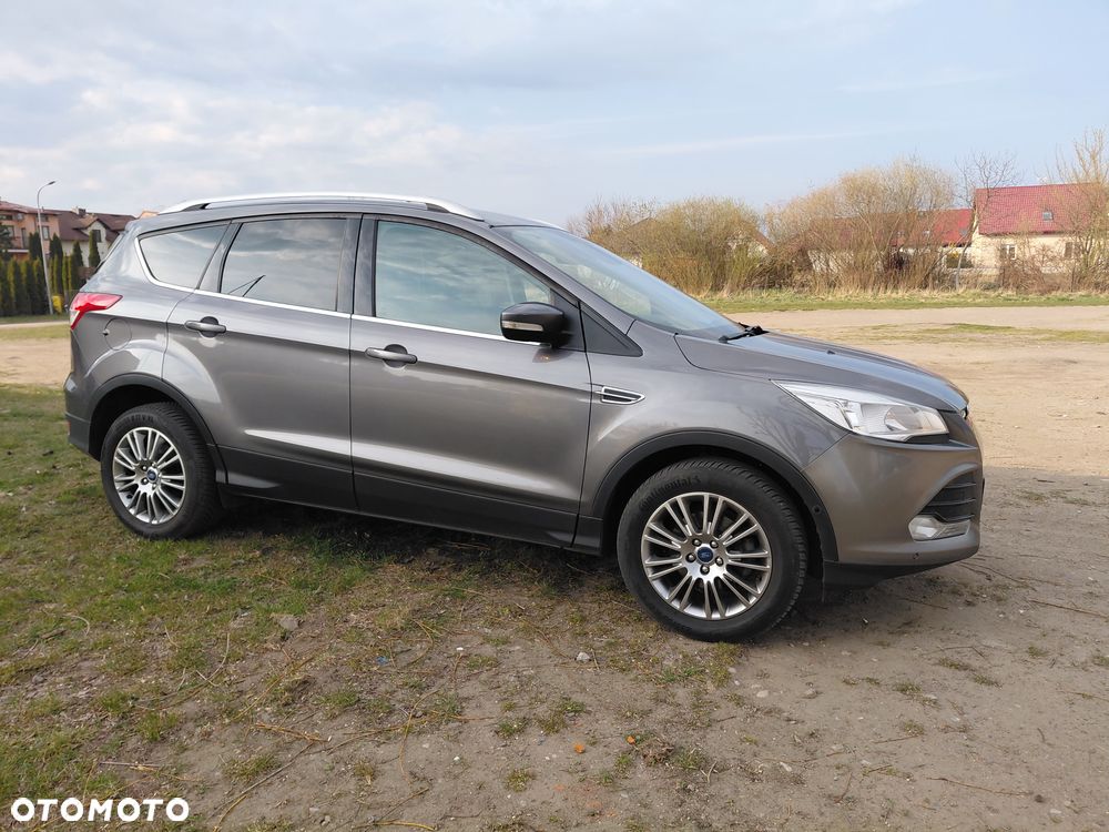 Ford Kuga 1.6 EcoBoost 2x4 Titanium - 7