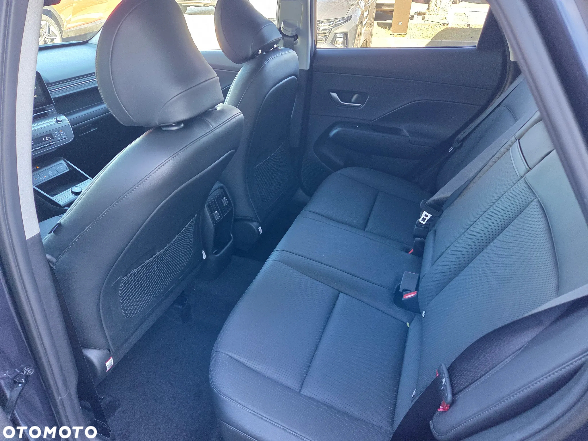 Hyundai Kona 1.6 GDI Hybrid Platinum DCT - 8