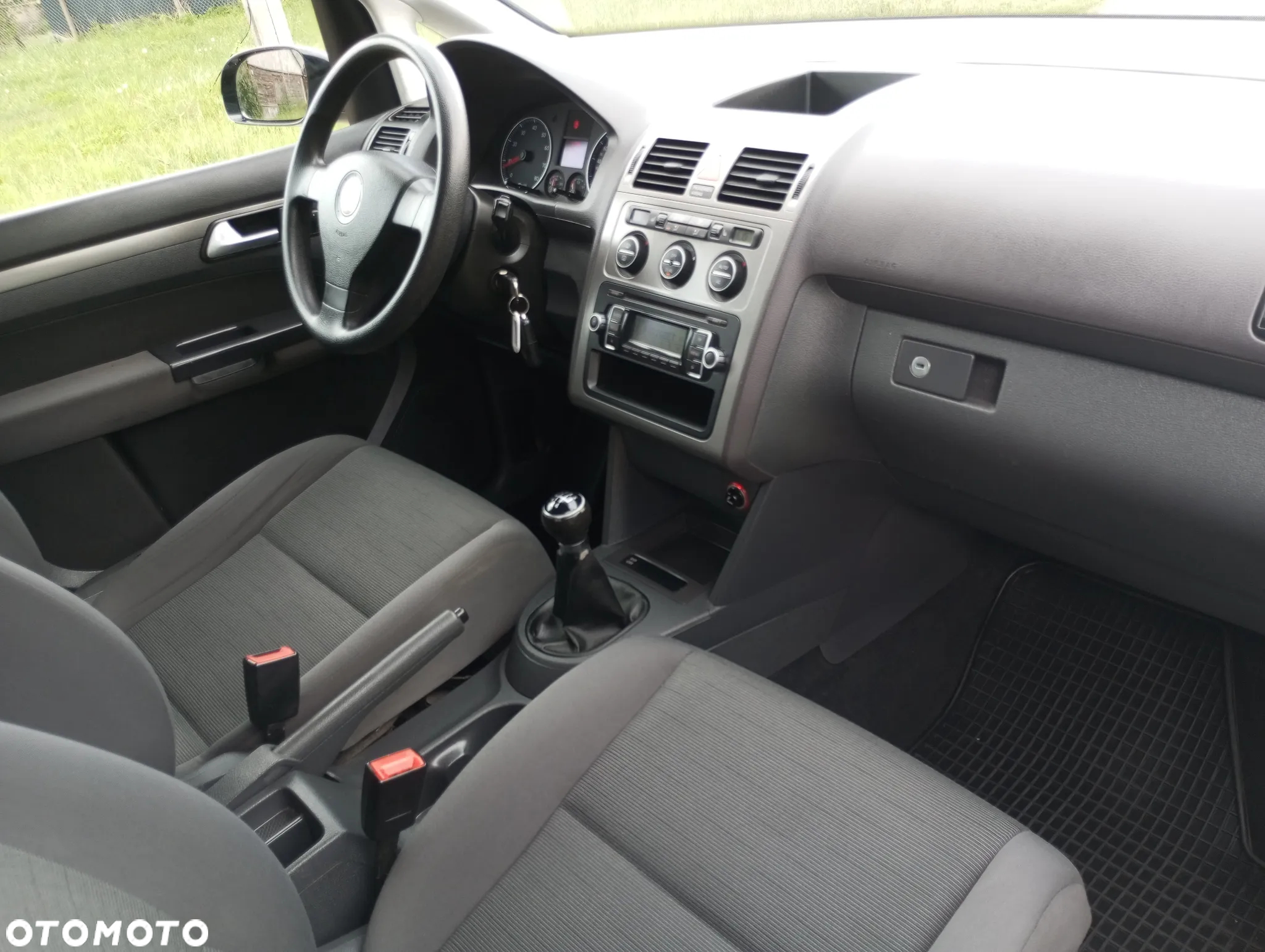 Volkswagen Touran 1.6 Trendline - 5