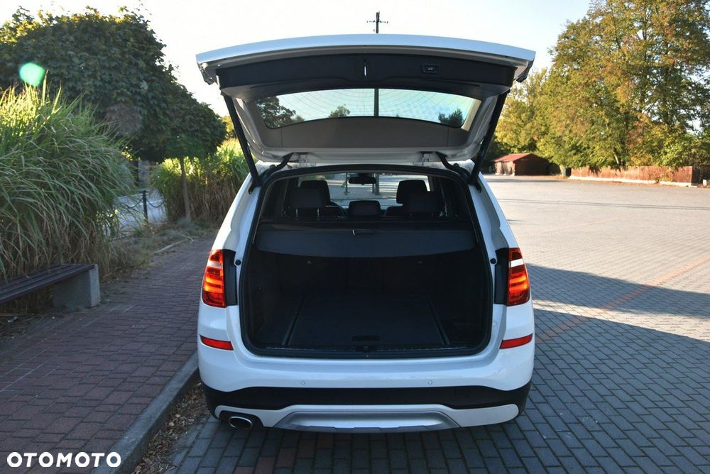 BMW X3 xDrive20i xLine - 33