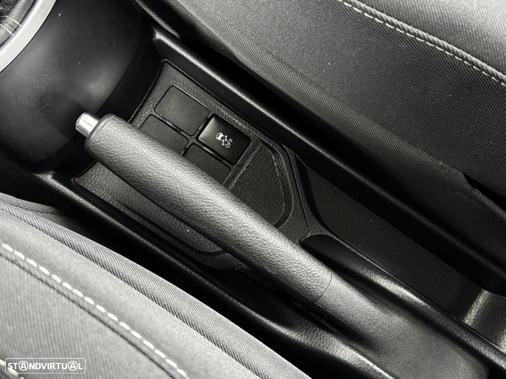 Toyota Yaris 1.0 VVT-i Comfort +PS Style +P.Techno - 30