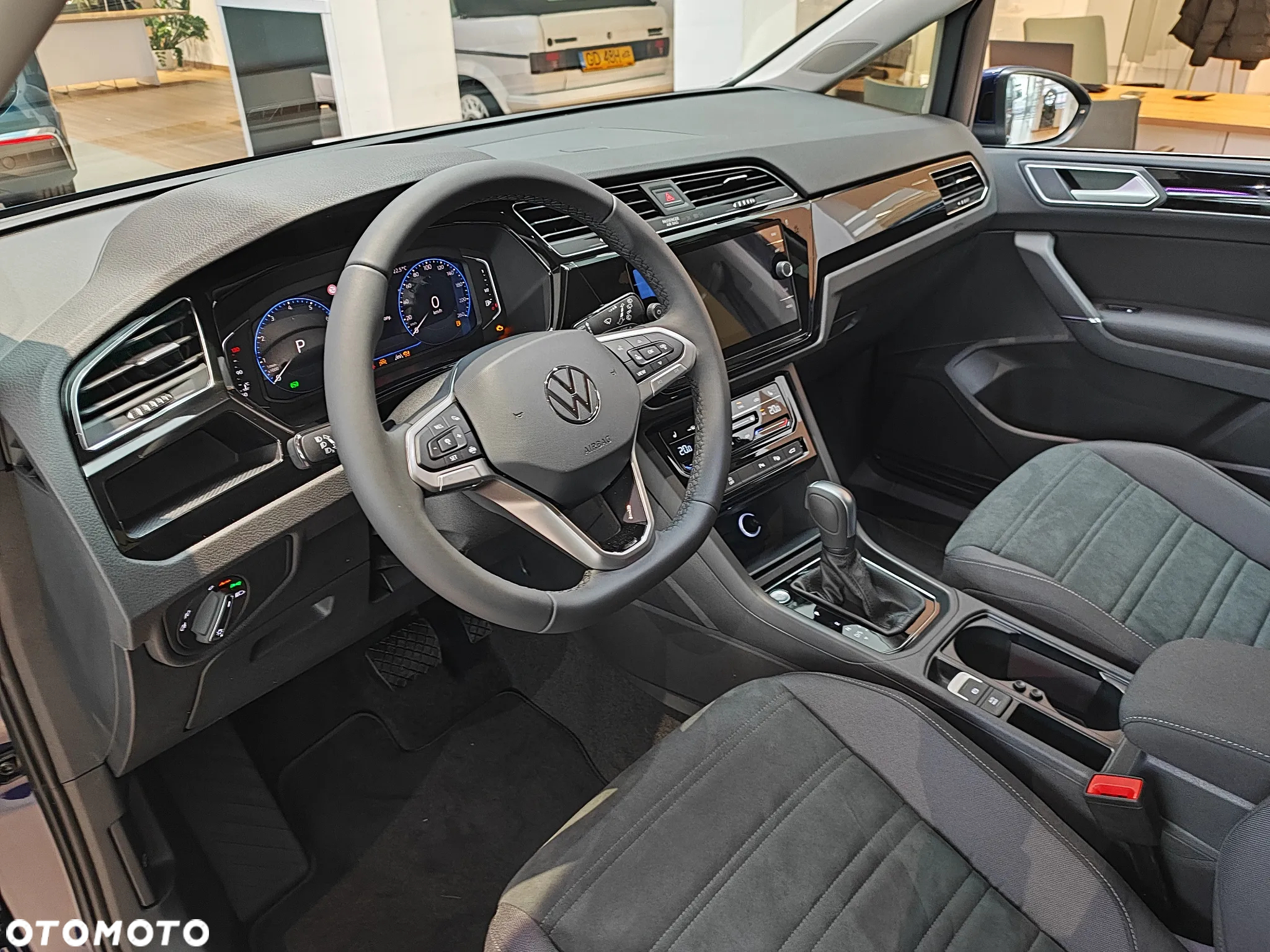 Volkswagen Touran 1.5 TSI EVO Highline DSG - 18