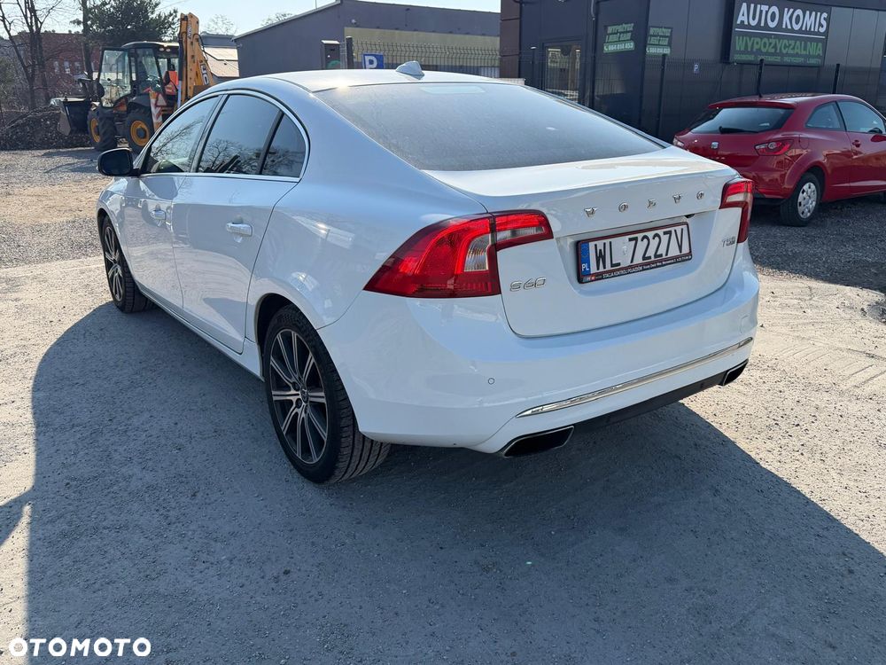 Volvo S60 T5 Drive-E Base - 9