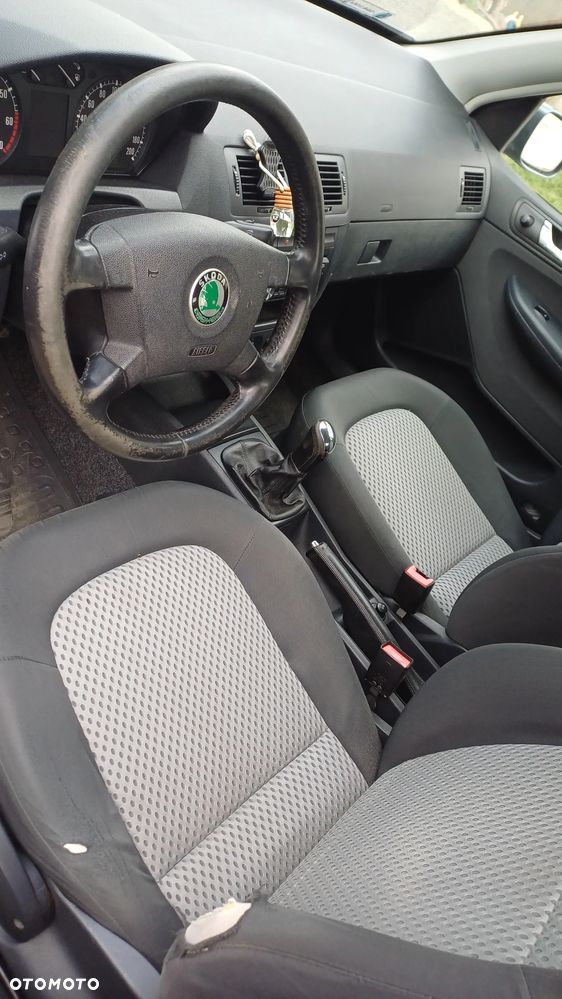 Skoda Fabia - 5