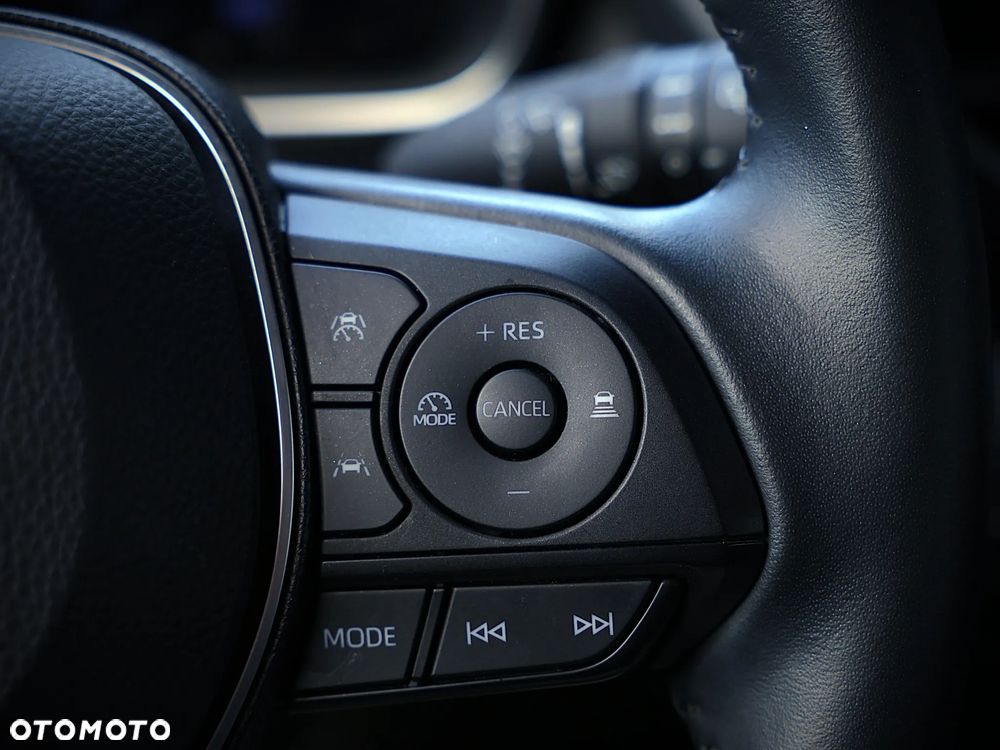 Toyota Corolla 1.8 Hybrid Comfort - 18