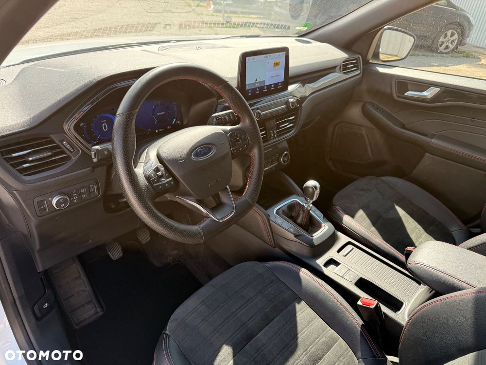 Ford Kuga 2.0 EcoBlue Hybrid ST-LINE X - 4