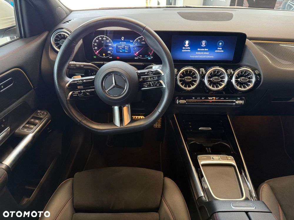 Mercedes-Benz GLA - 19