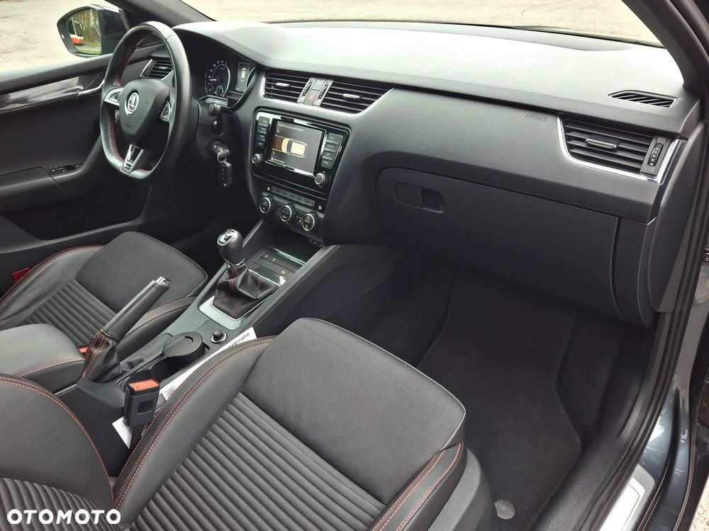 Skoda Octavia 2.0 TDI (Green tec) RS - 31