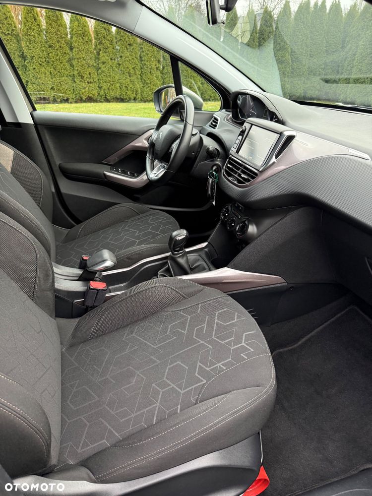 Peugeot 2008 PureTech 82 Active - 37