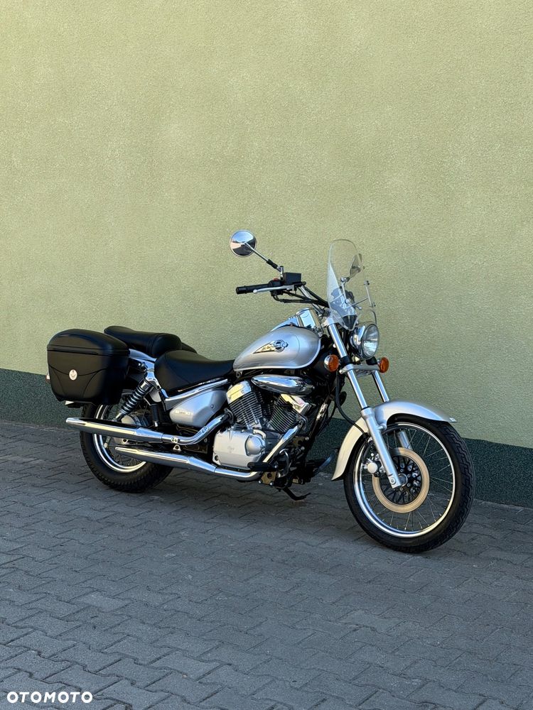 Suzuki Intruder - 2