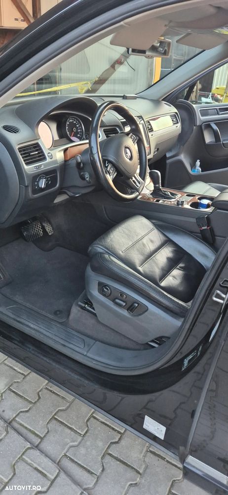 Volkswagen Touareg - 9