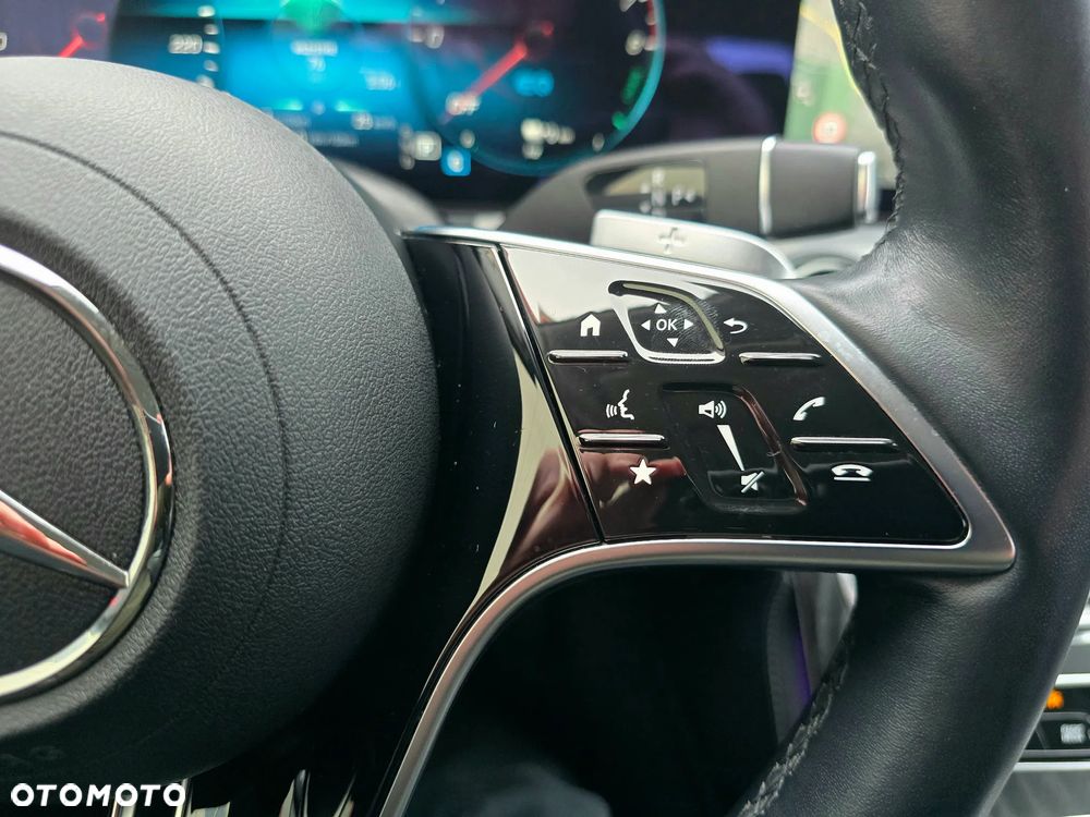 Mercedes-Benz Klasa E 300 Business Edition - 30