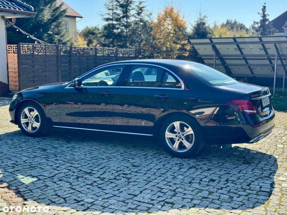 Mercedes-Benz Klasa E 220 d 9G-TRONIC - 15