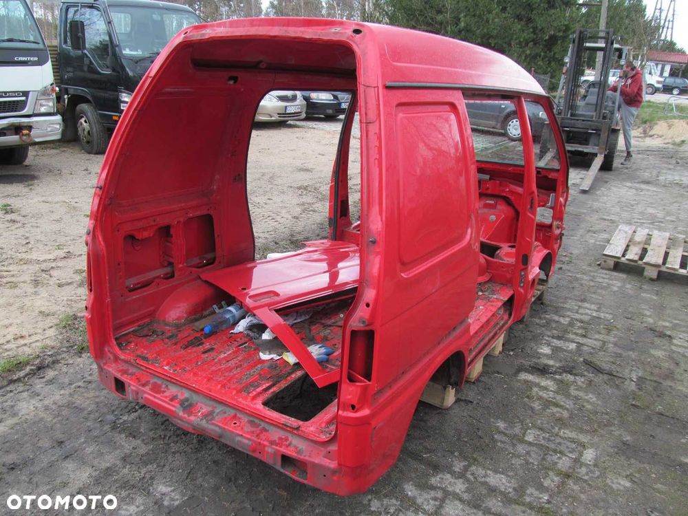 PIAGGIO PORTER HIJET 06-16 CWIARTKA BLOTNIK TYL PRAWY - 1