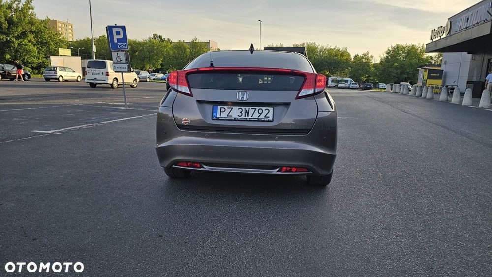 Honda Civic 1.6 i-DTEC Executive Navi - 8